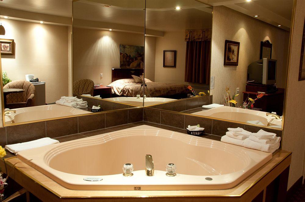 Hotel-Motel Coconut Trois-Rivières Екстериор снимка